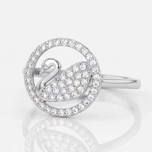 From Desk to Dinner: Styling Silver Jewellery for Every Occasion